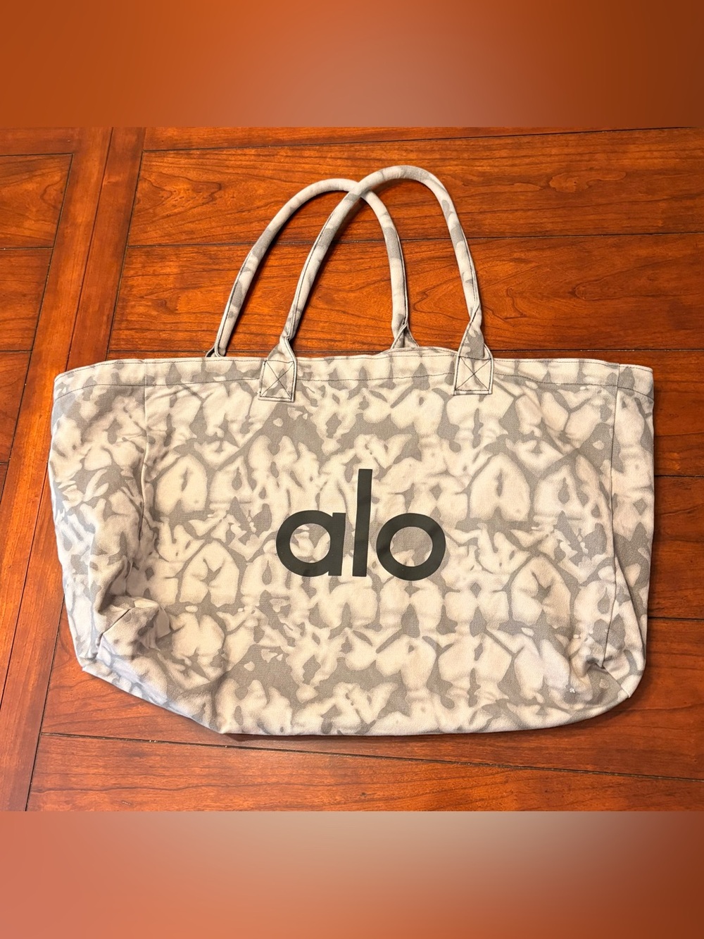 NWOT ALO Yoga Tie-Dye Canvas Tote Bag